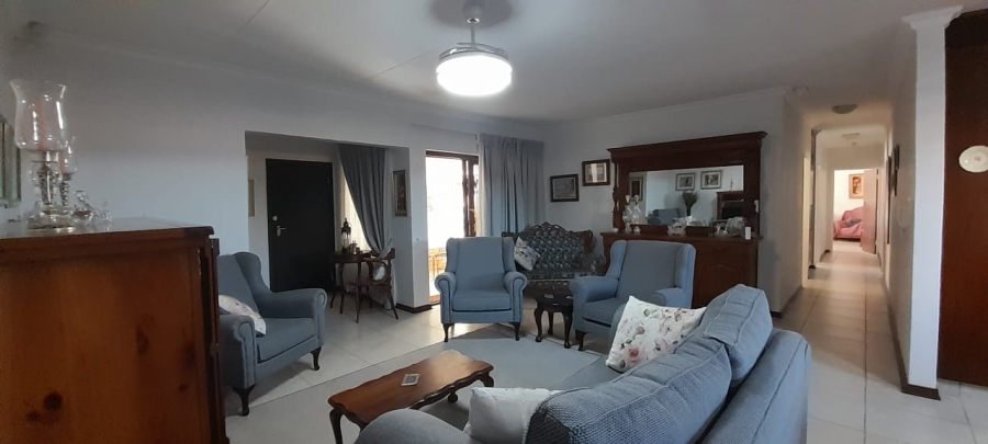 3 Bedroom Property for Sale in Flamwood North West